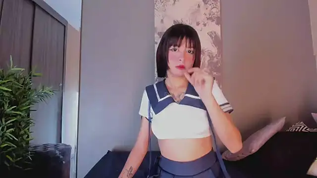 Snapshot of Blue_Sixx chatting on February 2026 01:38:01 PM Blue Sixx online show from February 2026 01:38:01 PM