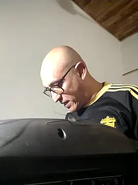 jorge406 online show from November 2025 09:31:02 PM