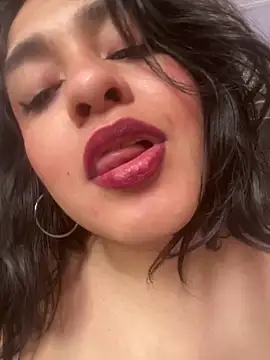 Snapshot of EmilyNoir1 chatting on April 2026 07:40:02 PM EmilyNoir1 online show from April 2026 07:40:02 PM