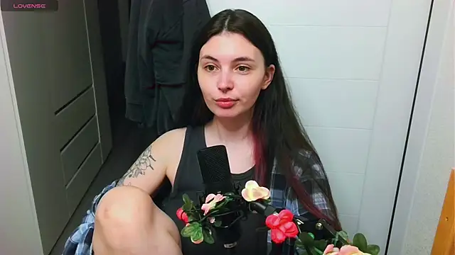 Snapshot of peachyness chatting on May 2026 11:36:01 PM peachyness online show from May 2026 11:36:01 PM