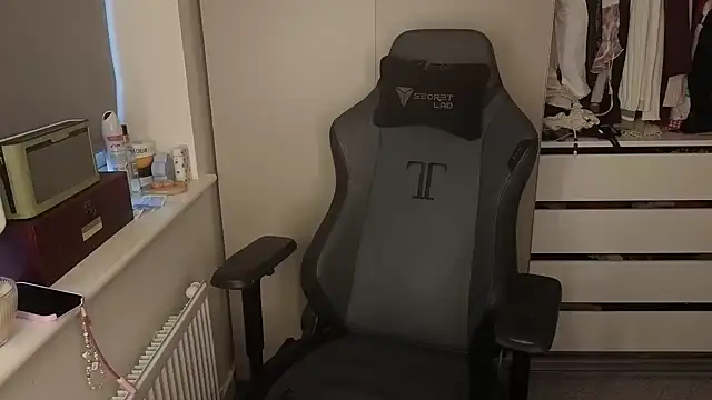 Snapshot of Lilly-Luscious chatting on February 2026 07:56:01 AM Lilly-Luscious online show from February 2026 07:56:01 AM