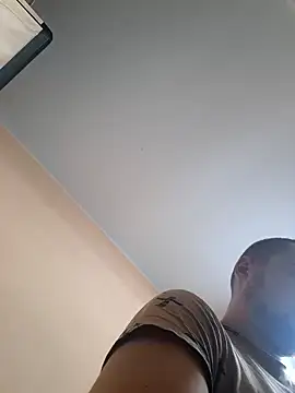 Vladyslav30 online show from January 2026 10:51:02 AM