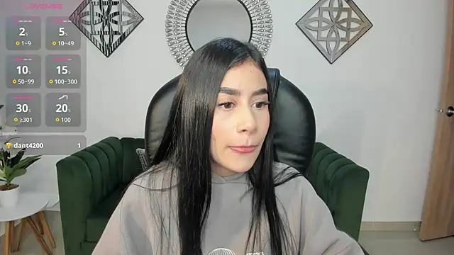 Snapshot of miranda_crawfor chatting on June 2026 05:25:01 AM miranda crawfor online show from June 2026 05:25:01 AM