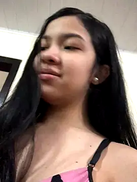 Snapshot of ashleyy20 chatting on November 2025 10:21:02 PM ashleyy20 online show from November 2025 10:21:02 PM
