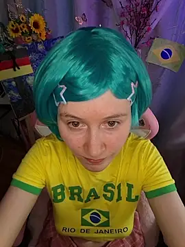 Snapshot of Fuzzy_Unicorn chatting on July 2026 12:00:02 PM Fuzzy Unicorn online show from July 2026 12:00:02 PM