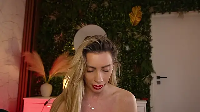 angel wow  online show from February 2026 05:25:01 AM