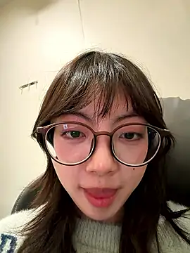 xuannv0000 online show from January 2026 07:48:01 PM