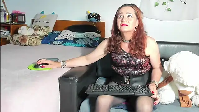 Snapshot of Mishell_Bons chatting on March 2026 08:38:01 PM Mishell Bons online show from March 2026 08:38:01 PM