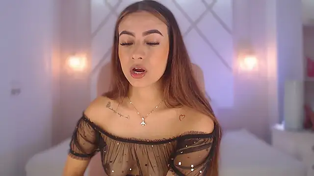 isabellashine online show from September 2025 01:55:01 PM