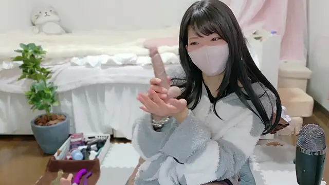 Snapshot of clara_6x9 chatting on March 2026 01:17:01 PM clara 6x9 online show from March 2026 01:17:01 PM