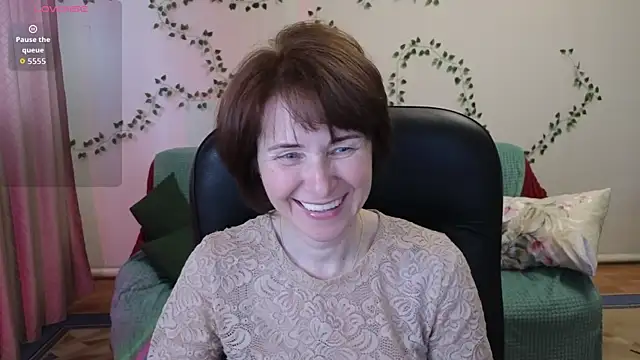 Lia Tito online show from April 2026 01:58:02 PM