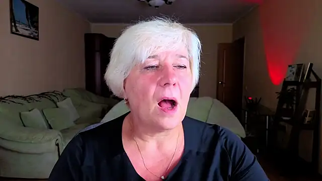 Milana Milky online show from September 2025 05:00:01 AM