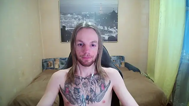 Snapshot of AdamDickens chatting on May 2026 01:00:02 AM AdamDickens online show from May 2026 01:00:02 AM