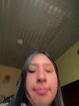 BELLAALEJA online show from December 2025 10:41:02 PM