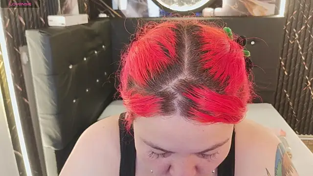 Witch Scarlet online show from April 2026 01:34:02 AM