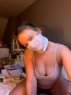 Snapshot of hazel_wood21 chatting on October 2025 04:53:02 PM hazel wood21 online show from October 2025 04:53:02 PM