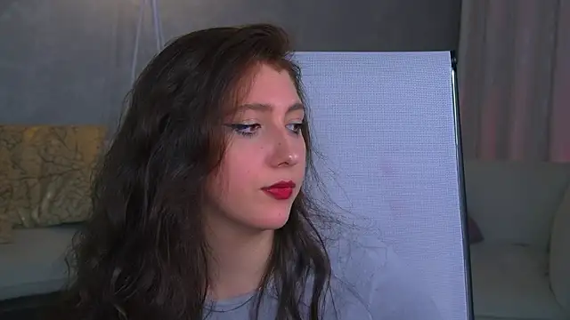 Snapshot of Mary_Miiller chatting on October 2025 11:49:02 PM Mary Miiller online show from October 2025 11:49:02 PM