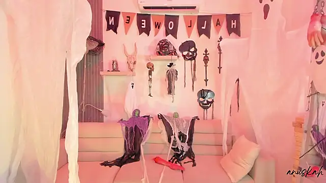 anuskah online show from October 2025 08:18:02 PM