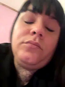 valen1891 online show from September 2025 12:56:02 AM