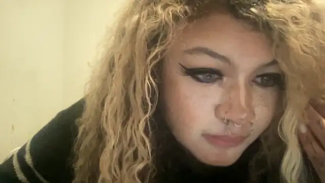 Tatbaby online show from November 2025 02:03:01 AM