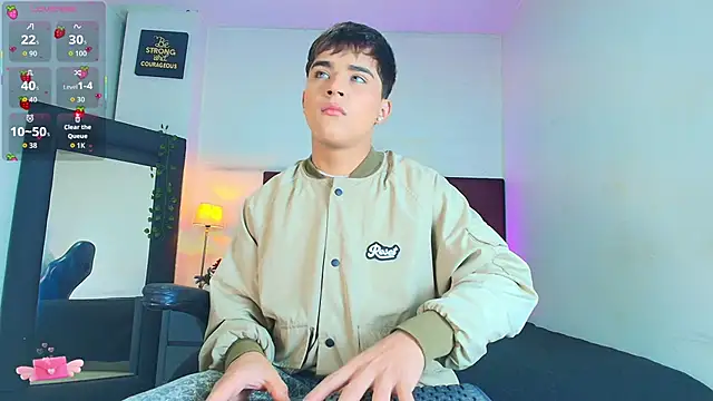 Lucass love online show from December 2025 01:06:01 PM