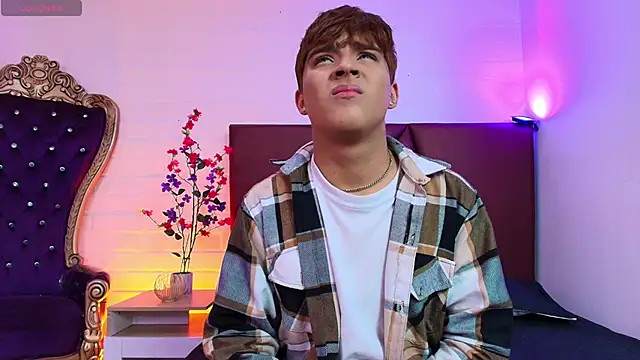 Lucass love online show from March 2026 01:01:01 PM