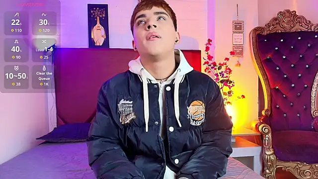 Lucass love online show from April 2026 01:06:02 PM