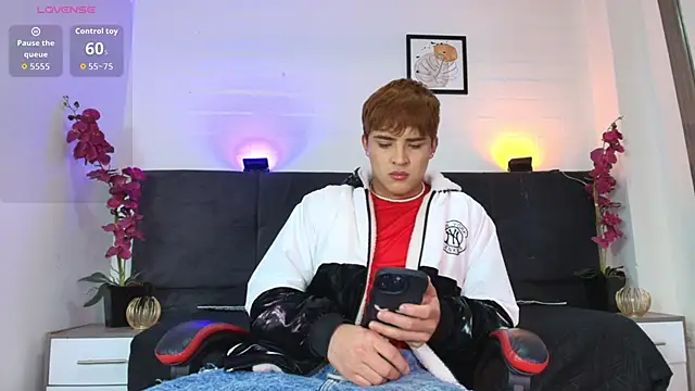 Lucass love online show from June 2026 05:15:02 PM