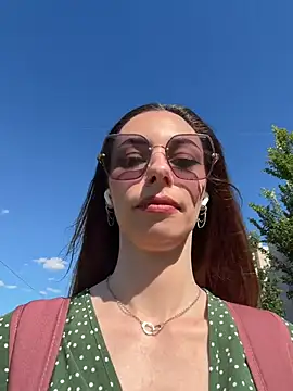 Snapshot of Amelie_Crosby chatting on June 2026 01:30:01 PM Amelie Crosby online show from June 2026 01:30:01 PM