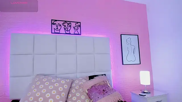 Meloddy Parkerr  online show from March 2026 08:04:02 PM