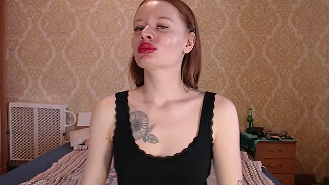 Snapshot of Kitkaat00 chatting on February 2026 08:07:02 AM Kitkaat00 online show from February 2026 08:07:02 AM