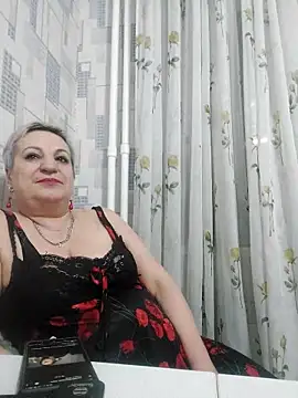 StarNicole online show from November 2025 06:18:01 PM