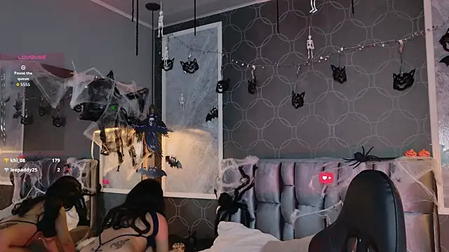 Snapshot of janetteJones_ chatting on October 2025 03:23:02 AM janetteJones  online show from October 2025 03:23:02 AM