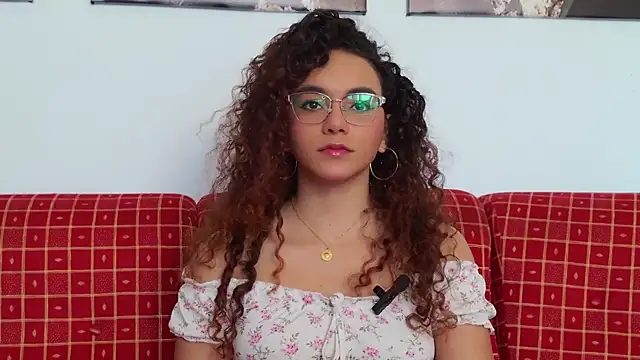 Snapshot of Taylor_Tina chatting on February 2026 03:00:01 PM Taylor Tina online show from February 2026 03:00:01 PM