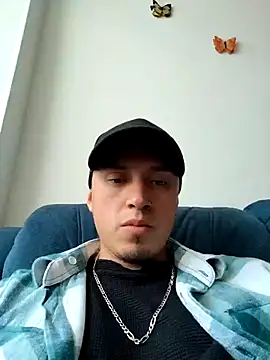 Snapshot of douglaszaens chatting on September 2025 04:31:02 PM douglaszaens online show from September 2025 04:31:02 PM