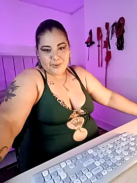 Snapshot of AndreaKinky chatting on September 2025 08:16:02 AM AndreaKinky online show from September 2025 08:16:02 AM