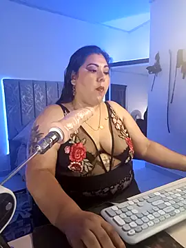 Snapshot of AndreaKinky chatting on October 2025 08:26:01 AM AndreaKinky online show from October 2025 08:26:01 AM