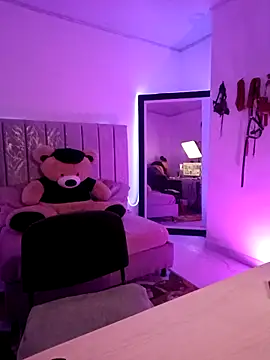 Snapshot of AndreaKinky chatting on October 2025 08:25:02 AM AndreaKinky online show from October 2025 08:25:02 AM