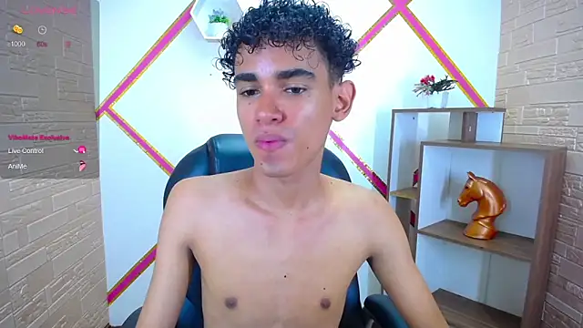 Blake Mils online show from November 2025 06:40:02 PM