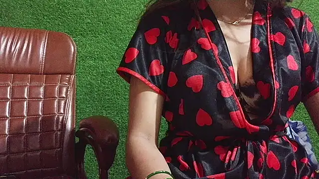 Snapshot of SEXY-SIMI-BHABI chatting on May 2026 11:17:01 AM SEXY-SIMI-BHABI online show from May 2026 11:17:01 AM