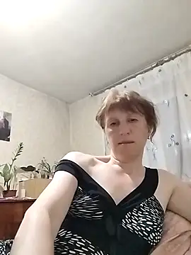 Flower2931 online show from April 2026 07:22:02 PM