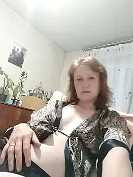 Flower2931 online show from May 2026 07:52:01 PM