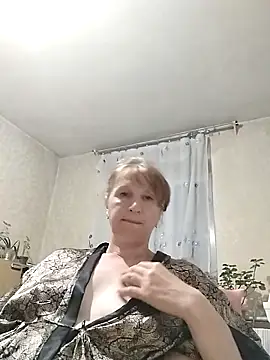 Flower2931 online show from May 2026 07:10:02 PM