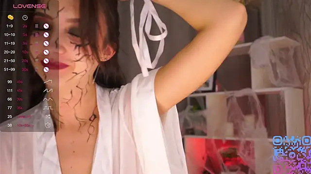 DaisyBlaze online show from October 2025 04:52:01 PM