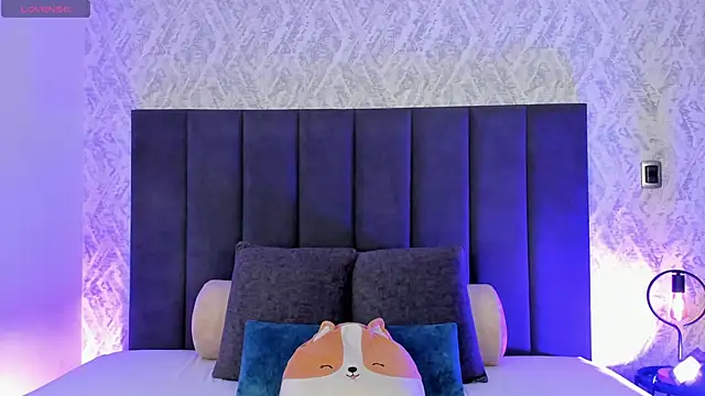 dana hazze online show from November 2025 06:03:02 PM