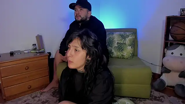 Snapshot of lola_n_apolo chatting on September 2025 05:45:02 AM lola n apolo online show from September 2025 05:45:02 AM