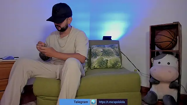 Snapshot of lola_n_apolo chatting on October 2025 01:58:02 AM lola n apolo online show from October 2025 01:58:02 AM