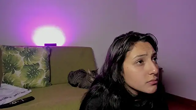 Snapshot of lola_n_apolo chatting on October 2025 02:34:02 AM lola n apolo online show from October 2025 02:34:02 AM