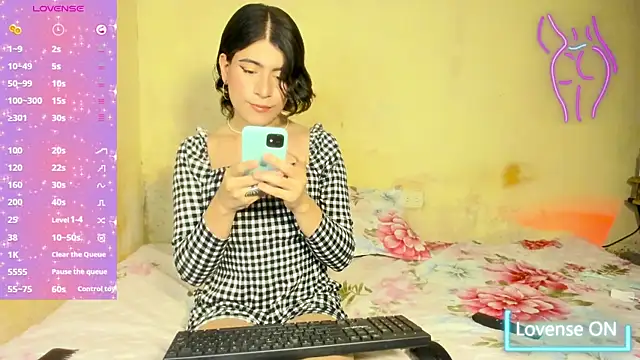 xxxEmmaxx online show from September 2025 05:29:01 AM