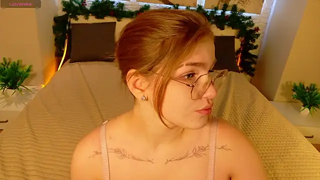 Snapshot of SophieMurrr chatting on January 2026 03:38:01 PM SophieMurrr online show from January 2026 03:38:01 PM